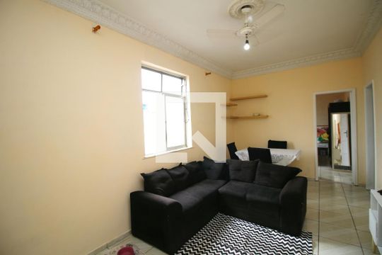 Sala de apartamento à venda com 2 quartos, 65m² em Olaria, Rio de Janeiro