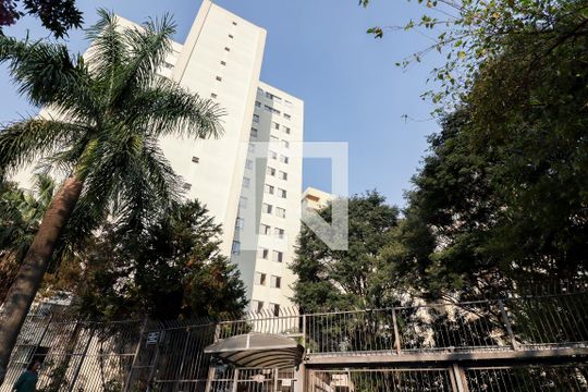 Fachada de apartamento à venda com 4 quartos, 135m² em Jardim das Laranjeiras, São Paulo