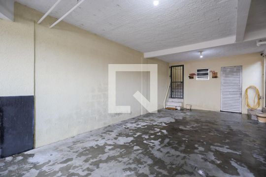 Garagem de casa de condomínio à venda com 2 quartos, 120m² em Vila Espanhola, São Paulo