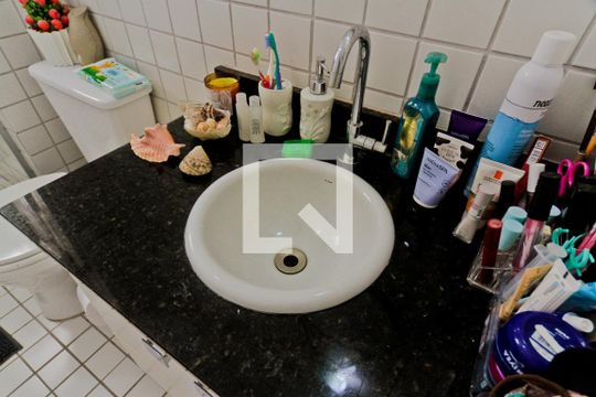 Banheiro de apartamento para alugar com 1 quarto, 42m² em Casa Verde, São Paulo