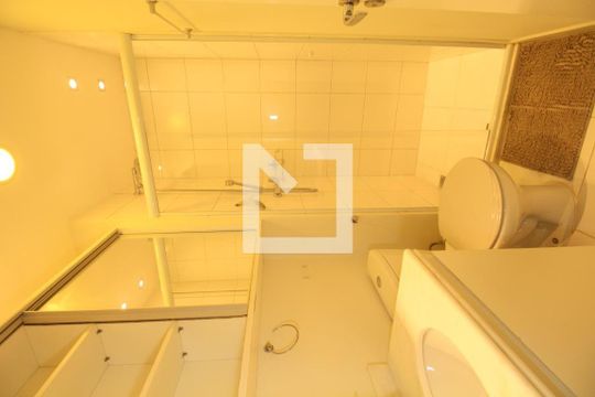 Banheiro Social de apartamento para alugar com 2 quartos, 58m² em Vila Andrade, São Paulo