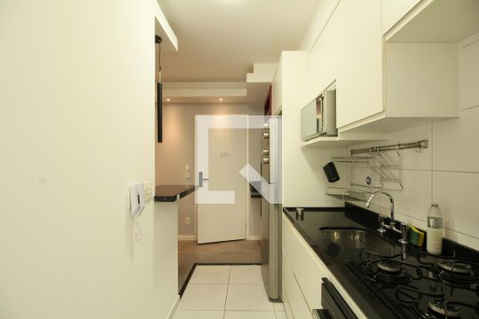 Cozinha - Armários de apartamento para alugar com 2 quartos, 58m² em Vila Andrade, São Paulo