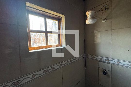 Banheiro Social de casa para alugar com 2 quartos, 80m² em Vicentina, São Leopoldo