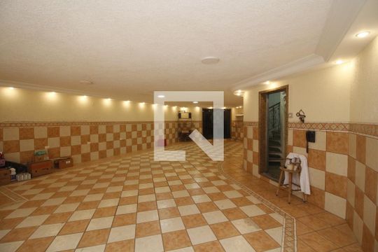 Garagem de casa à venda com 4 quartos, 370m² em Vila Carrão, São Paulo