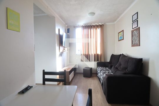 Apartamento para alugar com 2 quartos, 47m² em Olaria, Canoas