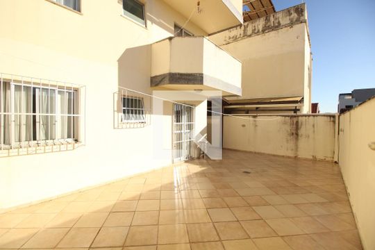 Área privativa  de apartamento à venda com 2 quartos, 95m² em Palmares, Belo Horizonte