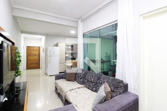 Casa para alugar com 2 quartos, 150m² em Vila Nova Carolina, São Paulo