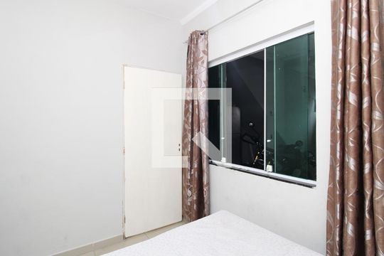 Quarto 1 de casa para alugar com 2 quartos, 150m² em Vila Nova Carolina, São Paulo