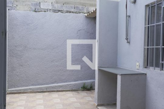 Área Externa de casa de condomínio para alugar com 3 quartos, 90m² em Goiânia, Belo Horizonte