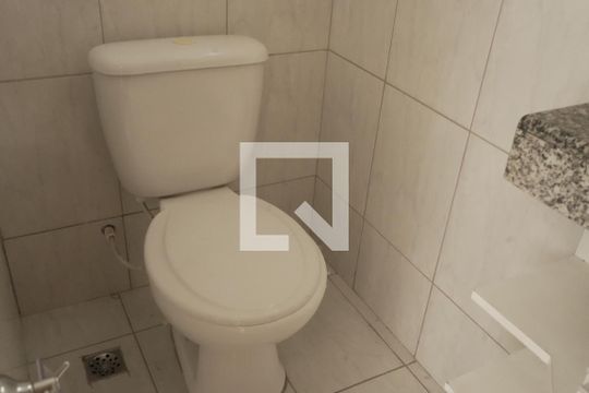 Banheiro 2 de casa de condomínio para alugar com 3 quartos, 90m² em Goiânia, Belo Horizonte