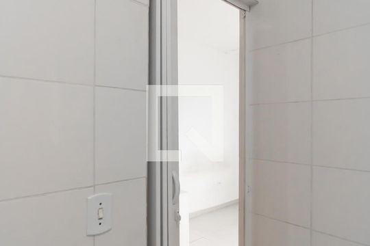Banheiro da Suíte 2 de casa de condomínio à venda com 2 quartos, 69m² em Vila Paranaguá, São Paulo