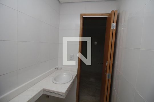 Banheiro de apartamento à venda com 2 quartos, 35m² em Penha de França, São Paulo