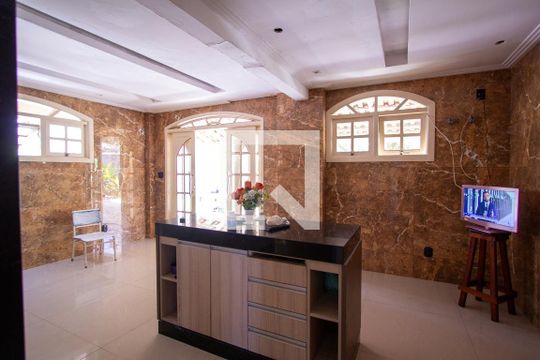 Cozinha de casa para alugar com 4 quartos, 511m² em Ze Garoto, São Gonçalo