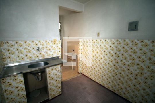 Cozinha de apartamento para alugar com 2 quartos, 50m² em Colégio, Rio de Janeiro
