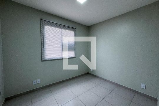Quarto de apartamento à venda com 2 quartos, 74m² em Santos Dumont, São Leopoldo