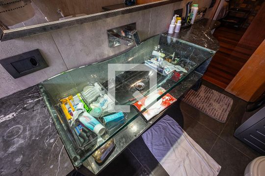 Suíte - Banheiro de apartamento para alugar com 1 quarto, 68m² em Jardim Paulista, São Paulo