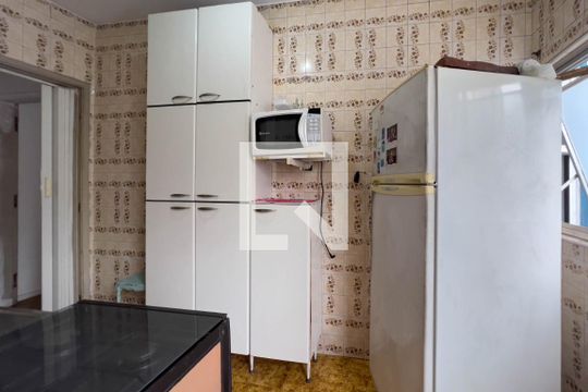 Cozinha e área de serviço de apartamento à venda com 2 quartos, 88m² em Vila Mariana, São Paulo