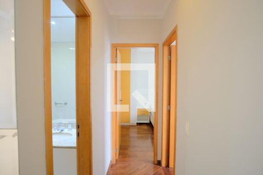 Corredor de apartamento para alugar com 2 quartos, 67m² em Tatuapé, São Paulo