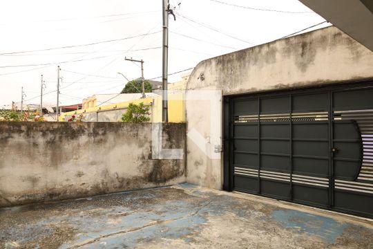Garagem de casa para alugar com 6 quartos, 330m² em Jardim Lideranca, São Paulo