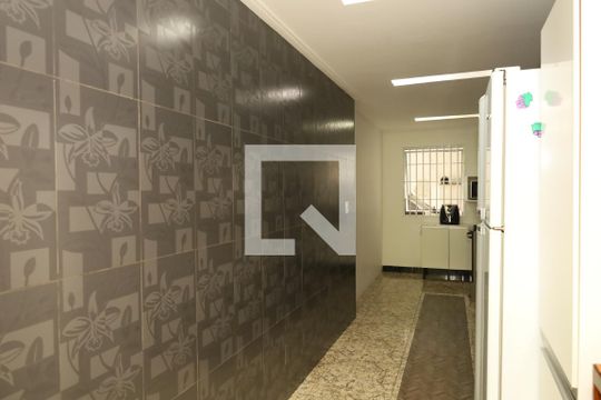 Cozinha de casa para alugar com 6 quartos, 330m² em Jardim Lideranca, São Paulo