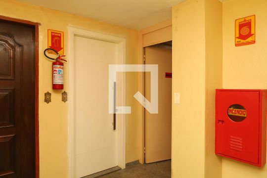 Área comum - Saguão do andar de apartamento à venda com 3 quartos, 67m² em Cidade Antônio Estêvão de Carvalho, São Paulo