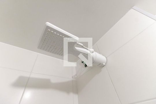 Banheiro de apartamento para alugar com 2 quartos, 33m² em Colônia (zona Leste), São Paulo