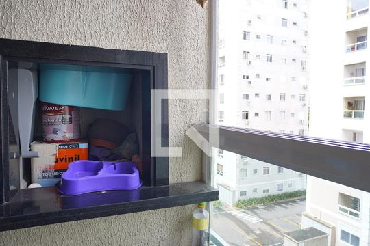 Churrasqueira de apartamento à venda com 2 quartos, 57m² em Morro Santana, Porto Alegre