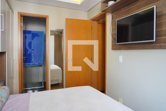 Suíte de apartamento à venda com 2 quartos, 57m² em Morro Santana, Porto Alegre