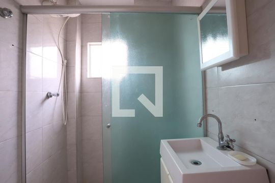 Banheiro de apartamento à venda com 2 quartos, 50m² em Vila Prudente, São Paulo
