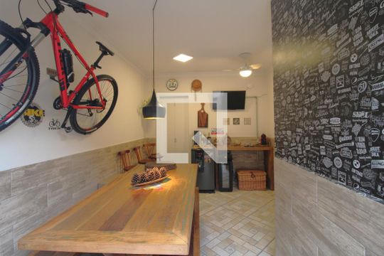 Área comum de casa à venda com 3 quartos, 116m² em Vila Sao Paulo, São Paulo