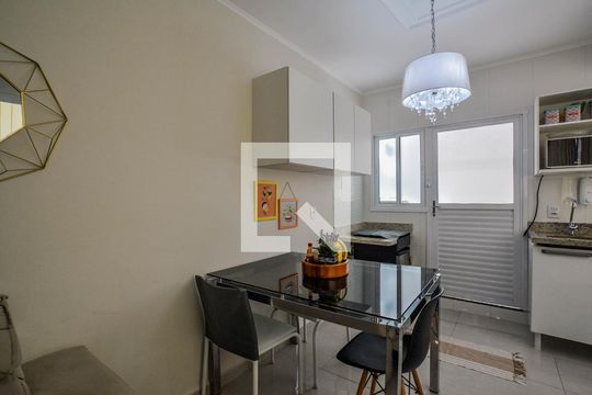 Sala de apartamento à venda com 2 quartos, 42m² em Vila Marina, Santo André