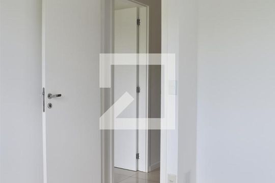 Quarto 2 de apartamento para alugar com 3 quartos, 80m² em Santa Quiteria, Curitiba
