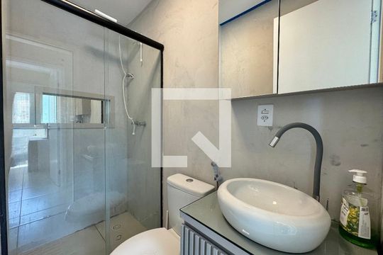 Banheiro Social de apartamento à venda com 2 quartos, 55m² em Vargem Pequena, Rio de Janeiro