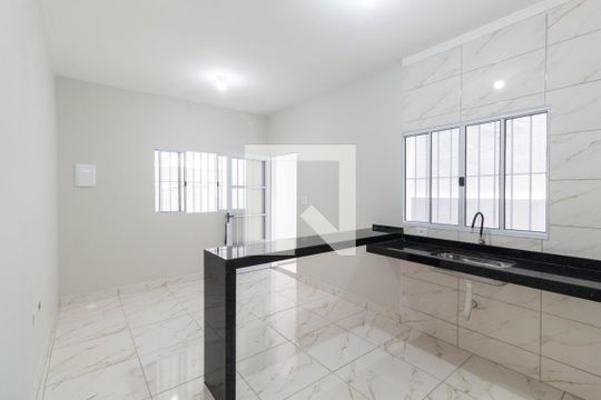Sala de casa para alugar com 2 quartos, 90m² em Vila Paranagua, São Paulo