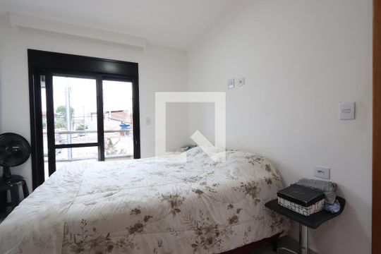 Suíte de casa para alugar com 3 quartos, 110m² em Vila Macedopolis, São Paulo