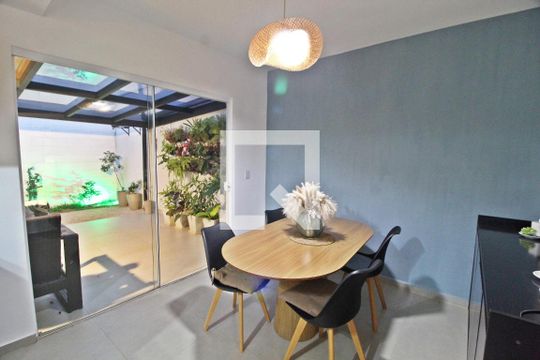 Sala de Jantar de casa de condomínio para alugar com 3 quartos, 82m² em Granja Marileusa, Uberlândia