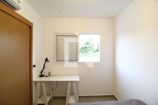 Quarto 1 - Suíte de casa de condomínio para alugar com 3 quartos, 82m² em Granja Marileusa, Uberlândia