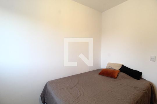 Quarto 1 - Suíte de casa de condomínio para alugar com 3 quartos, 82m² em Granja Marileusa, Uberlândia