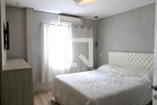 Suíte 1 de casa de condomínio à venda com 2 quartos, 150m² em Parque Imperial, São Paulo