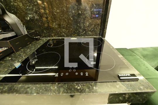 Sala e Cozinha de apartamento para alugar com 1 quarto, 45m² em Setor Bueno, Goiânia