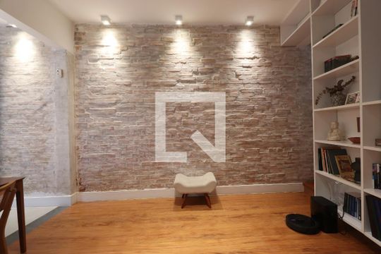 Sala de casa à venda com 2 quartos, 139m² em Vila Mariana, São Paulo
