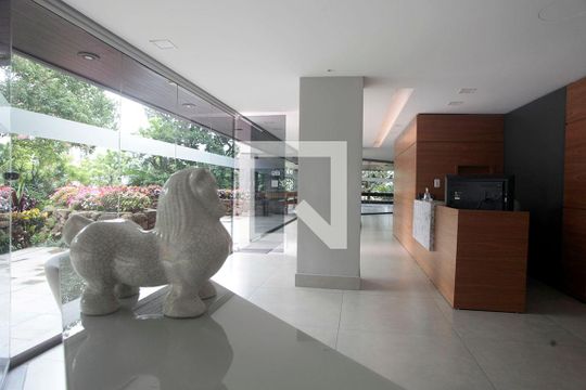 Área Comum - Hall de Entrada de apartamento à venda com 3 quartos, 159m² em Rio Branco, Porto Alegre