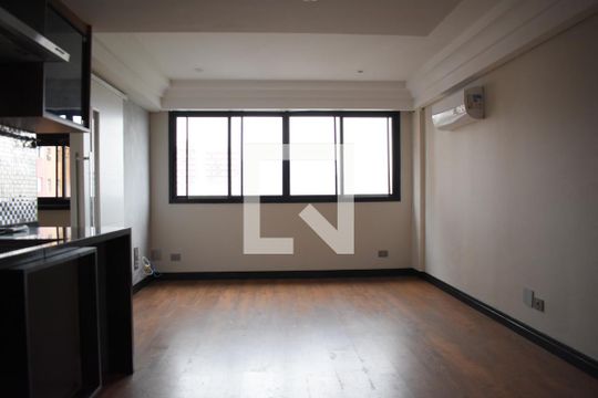 Apartamento para alugar com 1 quarto, 49m² em Cristo Rei, Curitiba