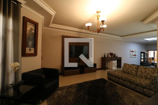 Sala de casa à venda com 3 quartos, 250m² em Jardim Bela Vista, Santo André