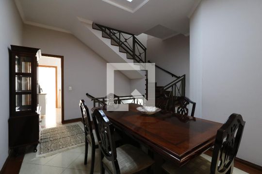 Sala de Jantar de casa à venda com 3 quartos, 250m² em Jardim Bela Vista, Santo André