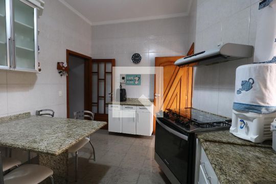 Cozinha de casa à venda com 3 quartos, 250m² em Jardim Bela Vista, Santo André
