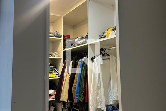 Closet do quarto 4 de casa à venda com 4 quartos, 200m² em Tropical, Contagem