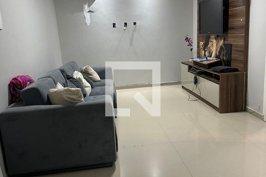 Sala 2 de casa à venda com 4 quartos, 200m² em Tropical, Contagem