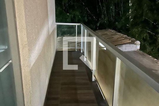 varanda de casa à venda com 4 quartos, 200m² em Tropical, Contagem