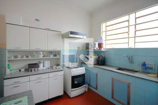 Cozinha de casa à venda com 2 quartos, 250m² em Sagrada Família, Belo Horizonte